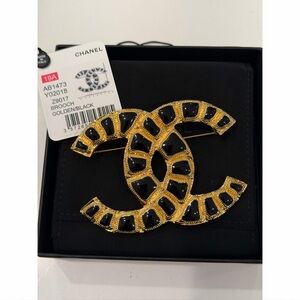 CHANEL Brooch